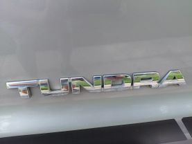 2009 TOYOTA TUNDRA DOUBLE CAB PICKUP V8, FLEX FUEL, 5.7 LITER SR5 PICKUP 4D 6 1/2 FT