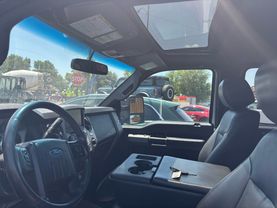 2016 FORD F350 SUPER DUTY CREW CAB PICKUP V8, TURBO DIESEL, 6.7L LARIAT PICKUP 4D 6 3/4 FT