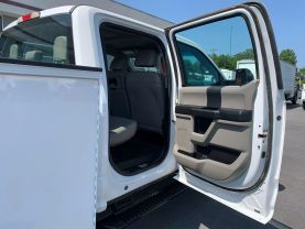2017 FORD F350 SUPER DUTY CREW CAB 8FT KNAPHEIDE SERVICE BED TRUCK SERVICE/UTILITY TRUCKS V8, TURBO DIESEL, 6.7L XL PICKUP 4D 8 FT - Eddies Auto Sales
