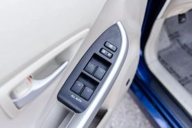 2011 TOYOTA PRIUS HATCHBACK 4-CYL, HYBRID, 1.8 LITER FIVE HATCHBACK 4D