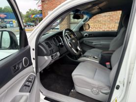 2013 TOYOTA TACOMA DOUBLE CAB PICKUP V6, 4.0 LITER PRERUNNER PICKUP 4D 6 FT