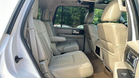 2016 Lincoln Navigator - Image 26