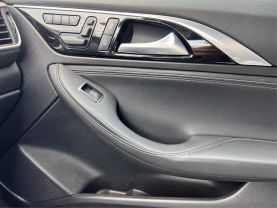 2017 INFINITI QX30