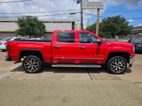 2016 GMC SIERRA 1500 CREW CAB PICKUP V8, ECOTEC3, 5.3 LITER SLT PICKUP 4D 5 3/4 FT