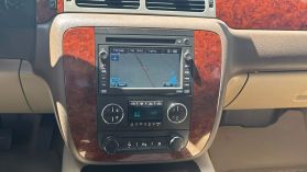 2009 CHEVROLET SILVERADO 1500 CREW CAB PICKUP V8, FLEX FUEL, 5.3 LITER LTZ PICKUP 4D 5 3/4 FT