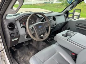 2012 FORD F550 SUPER DUTY REGULAR CAB & CHASSIS CAB_CHASSIS V8, TURBO DIESEL, 6.7 LITER 165" W.B. 2D