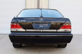 1998 MERCEDES-BENZ S-CLASS SEDAN V8, 4.2 LITER S 420 SEDAN 4D