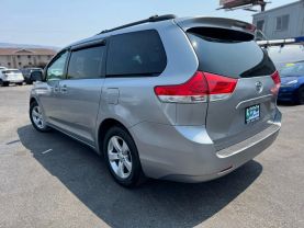 2011 TOYOTA SIENNA VAN V6, 3.5 LITER LE MINIVAN 4D