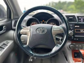 2009 TOYOTA HIGHLANDER