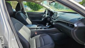 2024 Nissan Altima - Image 8