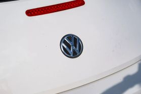 2012 Volkswagen Beetle - Image 36