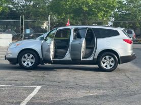 2011 CHEVROLET TRAVERSE SUV V6, 3.6 LITER LT SPORT UTILITY 4D
