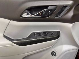 2018 GMC ACADIA SUV V6, 3.6 LITER SLT-2 SPORT UTILITY 4D