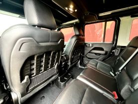 2019 Jeep Wrangler Unlimited - Image 11