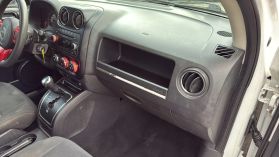 2012 Jeep Compass - Image 22