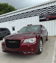 2019 CHRYSLER 300 SEDAN V6, 3.6 LITER 300 TOURING SEDAN 4D