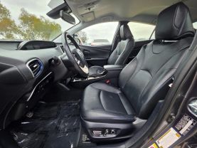 2016 Toyota Prius - Image 16