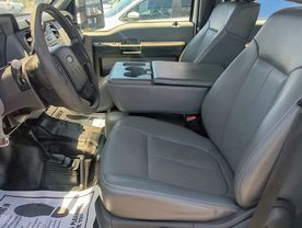 2014 FORD F250 SUPER DUTY CREW CAB PICKUP V8, FLEX FUEL, 6.2 LITER XL PICKUP 4D 6 3/4 FT