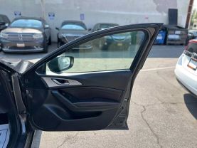 2017 MAZDA MAZDA3 SEDAN 4-CYL, SKYACTIV-G, 2.0L TOURING SEDAN 4D