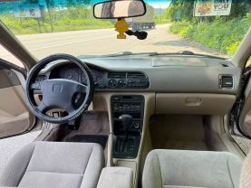 1997 HONDA ACCORD SEDAN 4-CYL, 2.2 LITER LX SEDAN 4D