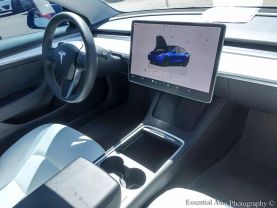 -2023 Tesla Model 3 - Image 24