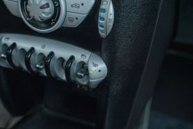 2010 MINI HARDTOP HATCHBACK 4-CYL, 1.6 LITER COOPER HATCHBACK 2D