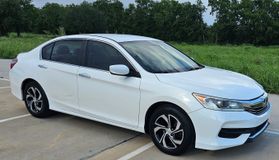 2017 HONDA ACCORD SEDAN 4-CYL, I-VTEC, 2.4 LITER LX SEDAN 4D