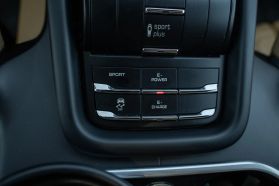 2018 PORSCHE CAYENNE SUV V6, SPRCHG, HYBRID, 3.0L S E-HYBRID SPORT UTILITY 4D