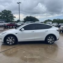 -2021 Tesla Model Y - Image 4