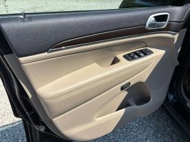 2018 JEEP GRAND CHEROKEE SUV V6, VVT, 3.6 LITER LIMITED SPORT UTILITY 4D at T&T Repairables - used car dealership in Spencer, Indiana.