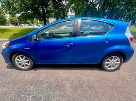 2013 TOYOTA PRIUS C HATCHBACK 4-CYL, HYBRID, 1.5 LITER THREE HATCHBACK 4D