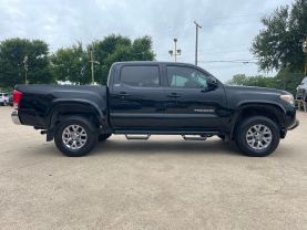 2017 TOYOTA TACOMA DOUBLE CAB SR5 PICKUP 4D 5 FT