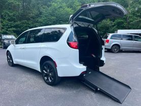 2018 CHRYSLER PACIFICA VAN V6, 3.6 LITER TOURING PLUS MINIVAN 4D