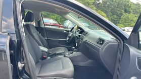 2015 Volkswagen Jetta - Image 19