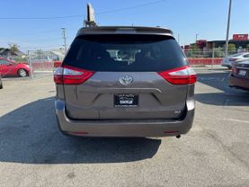 2015 TOYOTA SIENNA VAN V6, 3.5 LITER XLE MINIVAN 4D