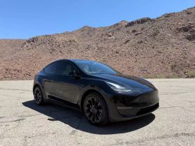 2023 TESLA MODEL Y SUV DUAL AC ELECTRIC MOTORS LONG RANGE SPORT UTILITY 4D