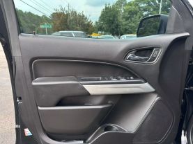 2018 Chevrolet Colorado Crew Cab - Image 10