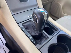 2015 FORD TAURUS SEDAN V6, 3.5 LITER SE SEDAN 4D at Motors On Wheels - used car dealership in Houston, Texas.