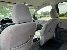 2019 TOYOTA SIENNA VAN V6, 3.5 LITER LE MINIVAN 4D
