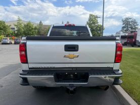 2017 CHEVROLET SILVERADO 3500 HD CREW CAB PICKUP V8, FLEX FUEL, 6.0 LITER LT PICKUP 4D 8 FT