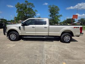 2018 FORD F250 SUPER DUTY CREW CAB PICKUP V8, TURBO DIESEL, 6.7L LARIAT PICKUP 4D 8 FT