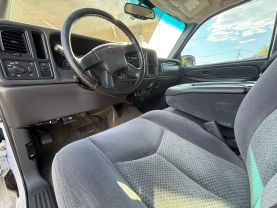 2005 CHEVROLET SILVERADO 1500 REGULAR CAB PICKUP V8, 4.8 LITER LS PICKUP 2D 8 FT