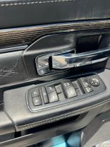 2016 RAM 1500 CREW CAB PICKUP V8, HEMI, 5.7 LITER LARAMIE LIMITED PICKUP 4D 5 1/2 FT