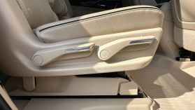 2021 Cadillac Escalade - Image 27