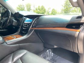 2015 Cadillac Escalade - Image 20