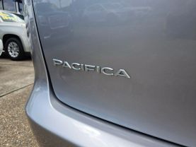 2017 CHRYSLER PACIFICA VAN V6, 3.6 LITER TOURING MINIVAN 4D