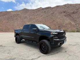 2021 CHEVROLET SILVERADO 1500 CREW CAB PICKUP 6-CYL, TURBO DIESEL, 3.0 LITER RST PICKUP 4D 5 3/4 FT