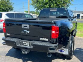 2018 Chevrolet Silverado 3500 Hd Crew Cab High Country Pickup 4d 8 Ft - Image 6
