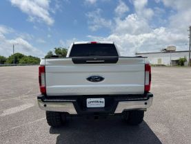 2019 FORD F250 SUPER DUTY CREW CAB PICKUP V8, TURBO DIESEL, 6.7 LITER LARIAT PICKUP 4D 6 3/4 FT