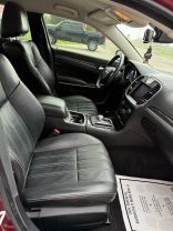 2019 CHRYSLER 300 SEDAN V6, 3.6 LITER 300 TOURING SEDAN 4D